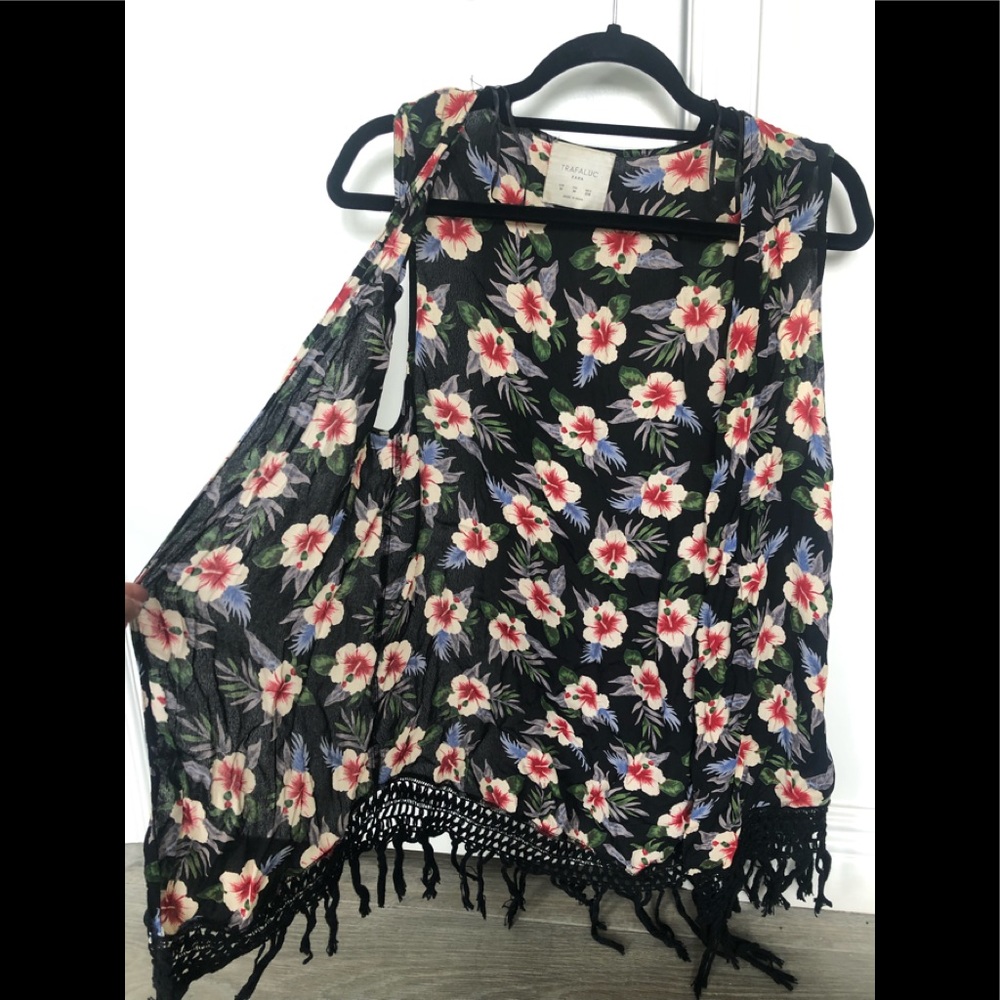 Zara TRAFALUC Fringe Vest